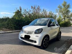 Bianco Usata 2017 Smart ForFour Due volumi | 9900 €