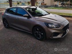 Marrone Usata 2019 Ford Focus ST-Line Tre volumi | 15.100 € (Buon prezzo)