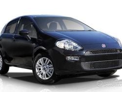Grigio Usata 2013 Fiat Punto Lounge Tre volumi | 3900 € (Buon prezzo)