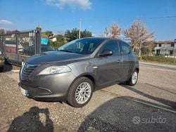 Grigio Usata 2014 Lancia Ypsilon S Due volumi | 4699 € (Buon prezzo)