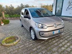 Grigio Usata 2013 VW up! Due volumi | 5300 € (Buon prezzo)