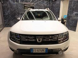 Bianco Usata 2016 Dacia Duster Lauréate SUV | 5999 € (Super prezzo)