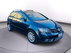 Grigio Usata 2009 VW Golf VI Tre volumi | 5100 € (Buon prezzo)