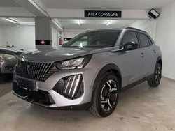 Grigio Nuova 2024 Peugeot 2008 Allure SUV | 21.900 € (Buon prezzo)