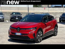 Rosso Usata 2023 Renault Mégane Techno | 27.450 € (Ottimo prezzo)