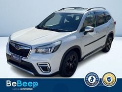 Bianco metallizzato Usata 2020 Subaru Forester Premium SUV | 25.900 € (Buon prezzo)