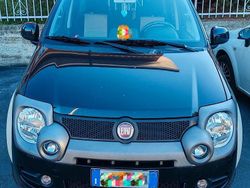 Nero Usata 2011 Fiat Panda 4x4 Cross Due volumi | 10.500 € (Cara)