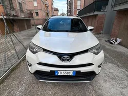 Bianco Usata 2016 Toyota RAV4 Style SUV | 15.900 € (Buon prezzo)