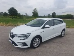 Bianco Usata 2022 Renault Mégane IV Business Tre volumi | 13.800 € (Ottimo prezzo)