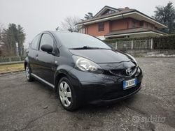 Nero Usata 2007 Toyota Aygo Due volumi | 2300 € (Cara)