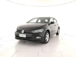 Deep black perlato Usata 2020 VW Polo Comfortline Tre volumi | 16.900 € (Buon prezzo)