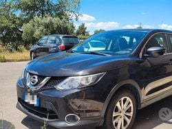 Nero Usata 2014 Nissan Qashqai SUV | 7900 €