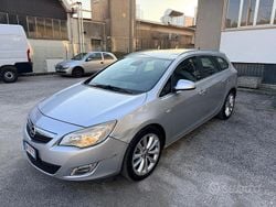 Grigio Usata 2012 Opel Astra Station wagon | 2499 € (Ottimo prezzo)
