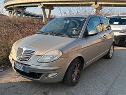 Grigio Usata 2009 Lancia Ypsilon Due volumi | 1500 €