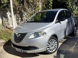 Argento Usata 2014 Lancia Ypsilon Silver Due volumi | 4900 € (Super prezzo)