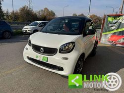 Bianco Usata 2015 Smart ForTwo Coupé Due volumi | 9300 € (Buon prezzo)