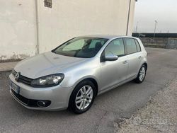 Grigio Usata 2010 VW Golf VI Due volumi | 3200 € (Buon prezzo)