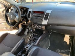 Usata 2010 Peugeot 4007 SUV | 2500 €