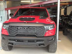 Rosso Nuova 2025 RAM 1500 Pick-up | 109.000 € (Buon prezzo)