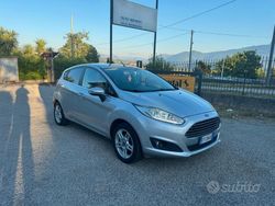 Grigio Usata 2013 Ford Fiesta Individual Due volumi | 4990 € (Buon prezzo)