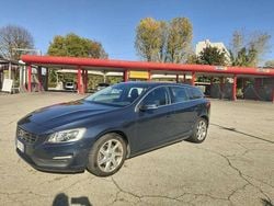 Usata 2015 Volvo V60 Business Edition Station wagon | 6800 € (Ottimo prezzo)