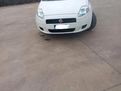 Usata 2006 Fiat Grande Punto Due volumi | 2300 € (Buon prezzo)