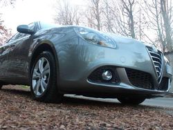 Grigio Usata 2013 Alfa Romeo Giulietta Distinctive Tre volumi | 4500 € (Super prezzo)