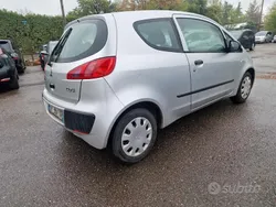 Grigio Usata 2008 Mitsubishi Colt Tre volumi | 2200 € (Buon prezzo)