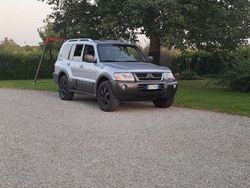 Usata 2007 Mitsubishi Pajero SUV | 12.900 € (Buon prezzo)