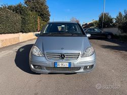 Usata 2007 Mercedes A150 Tre volumi | 2400 € (Super prezzo)