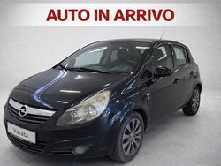 Nero Usata 2010 Opel Corsa Edition Tre volumi | 4200 € (Buon prezzo)