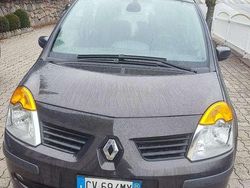 Usata 2005 Renault Modus Privilege Monovolume | 2900 € (Buon prezzo)