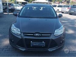 Grigio Usata 2014 Ford Focus Station wagon | 7999 € (Molto cara)