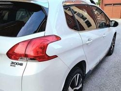 Bianco Usata 2015 Peugeot 2008 Allure SUV | 8000 € (Buon prezzo)