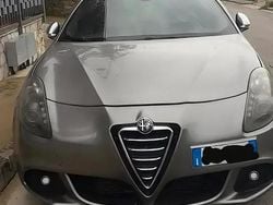 Usata 2013 Alfa Romeo Giulietta Quadrifoglio Due volumi | 8500 € (Buon prezzo)
