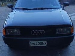 Nero Usata 1987 Audi 80 Tre volumi | 4000 €