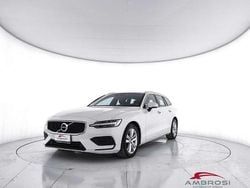 Bianco Usata 2019 Volvo V60 Business Edition Station wagon | 17.200 € (Ottimo prezzo)