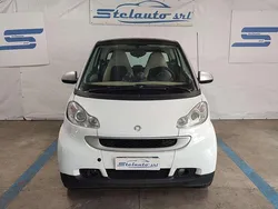 Bianco Usata 2009 Smart ForTwo Coupé Pure Due volumi | 4490 € (Buon prezzo)