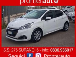 Bianco Usata 2017 Peugeot 208 Due volumi | 8500 € (Buon prezzo)