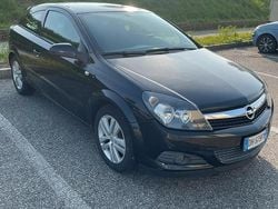 Nero Usata 2007 Opel Astra GTC Coupé | 500 € (Super prezzo)