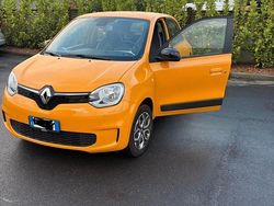 Giallo Usata 2023 Renault Twingo Zen Due volumi | 11.500 € (Buon prezzo)