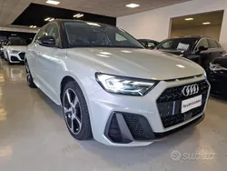 Argento tetto nero Usata 2024 Audi A1 S-Line Due volumi | 22.900 € (Super prezzo)