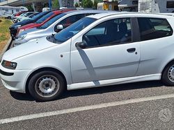 Bianco Usata 2001 Fiat Punto Due volumi | 3000 € (Molto cara)