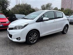 Bianco Usata 2014 Toyota Yaris Lounge Tre volumi | 6999 € (Buon prezzo)