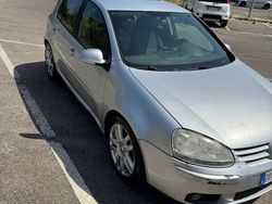 Grigio Usata 2006 VW Golf V Tre volumi | 2000 € (Buon prezzo)