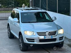 Grigio Usata 2009 VW Touareg SUV | 7100 €