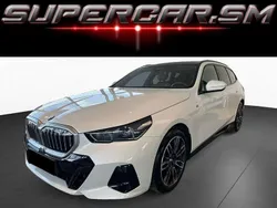 Bianco Usata 2024 BMW 520 M Sport Station wagon | 51.890 € (Buon prezzo)