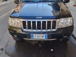 Usata 2005 Jeep Cherokee Overland SUV | 7000 € (Buon prezzo)