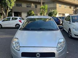 Grigio Usata 2011 Fiat Punto Due volumi | 2500 € (Ottimo prezzo)