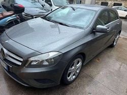 Grigio Usata 2013 Mercedes A180 Tre volumi | 12.900 € (Buon prezzo)